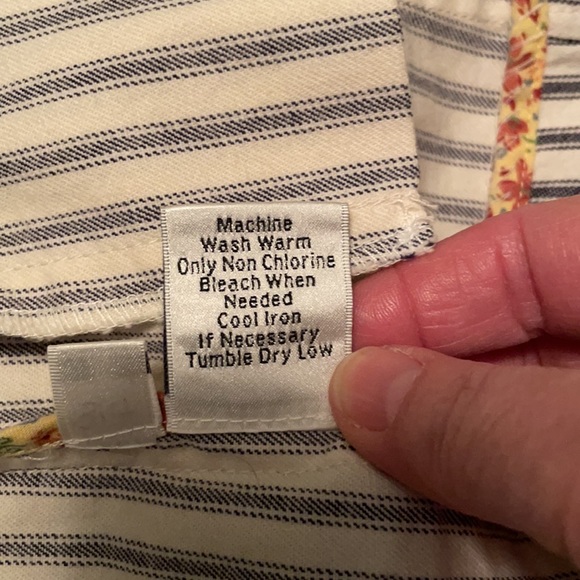 CAbi pinstripe cream/blue blazer size 8 - Picture 8 of 9